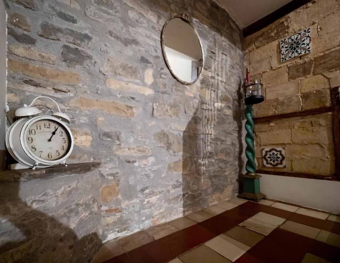 Casa Cruz - Auto Check-In (Adults Only) Hotel Boltaña Eksteriør billede